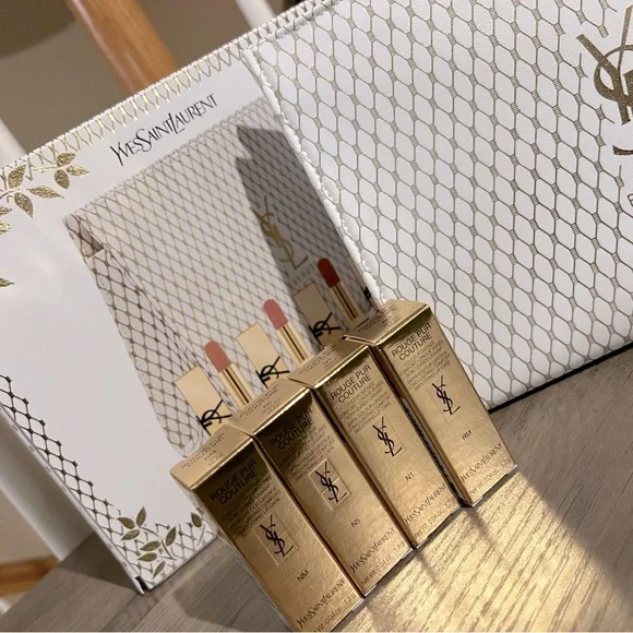 ❌SOLD❌ YSL Beauty Lipstick Set with Pouch & Box included - Picture 2 of 6